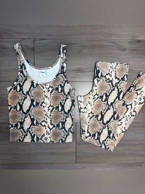 ARITZIA TNA Snake Print Active Set - Beige & Black